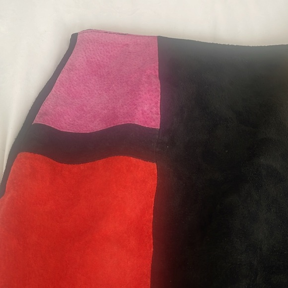 Black pencil skirt - Picture 4 of 10